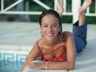 Alizée feet photo 2