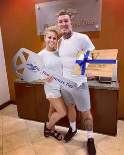 Paige VanZant feet photo thumbnail