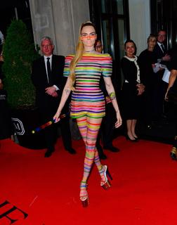 Cara Delevingne feet photo thumbnail