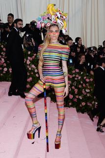 Cara Delevingne feet photo thumbnail