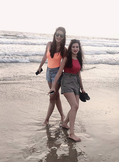 Kriti Sanon feet photo thumbnail