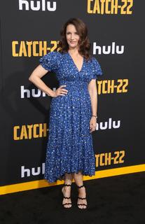 Kristin Davis feet photo thumbnail