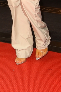 Kylie Jenner feet photo thumbnail
