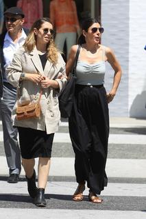 Jamie-Lynn Sigler feet photo thumbnail