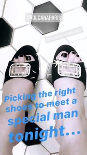Michelle Trachtenberg feet photo thumbnail