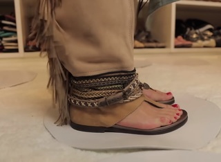 Adriane Galisteu feet photo thumbnail