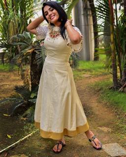Samyuktha Menon feet photo 1