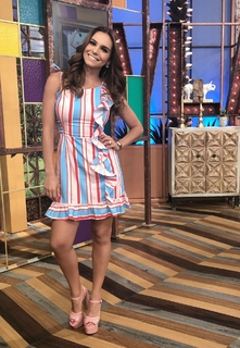 Tania Rincón feet photo thumbnail