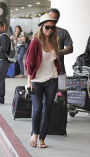 Audrina Patridge feet photo thumbnail