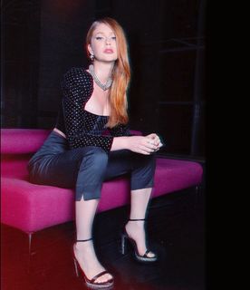 Marina Ruy Barbosa feet photo thumbnail