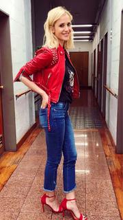 Julieta Prandi feet photo thumbnail
