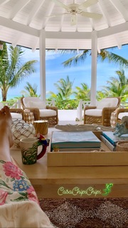 Sofía Vergara feet photo thumbnail