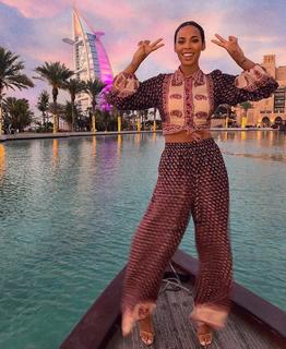 Rochelle Humes feet photo thumbnail