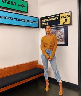 Rochelle Humes feet photo thumbnail