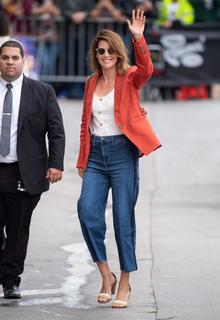 Cobie Smulders feet photo thumbnail