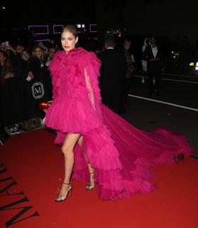 Doutzen Kroes feet photo thumbnail