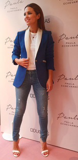 Paula Echevarría feet photo thumbnail