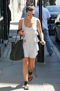 Imogen Thomas feet photo thumbnail