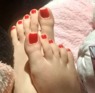Isa Pes feet photo thumbnail