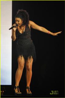 Jordin Sparks feet photo thumbnail