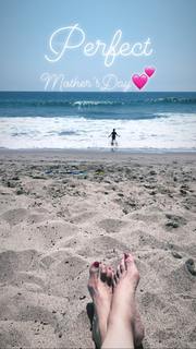 Catherine Bell feet photo thumbnail