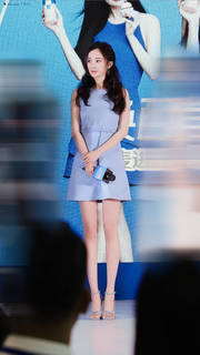 Mi Yang feet photo thumbnail