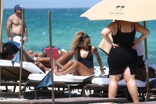 Karrueche Tran feet photo thumbnail