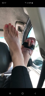 Franciely Freduzeski feet photo thumbnail