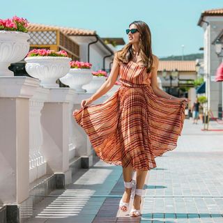 Stamatina Tsimtsili feet photo thumbnail