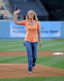 Lindsey Vonn feet photo thumbnail