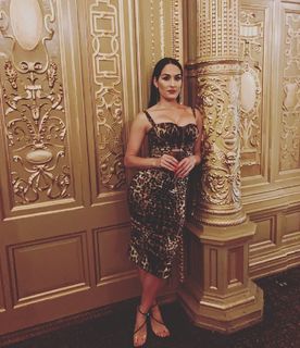 Nikki Garcia feet photo thumbnail