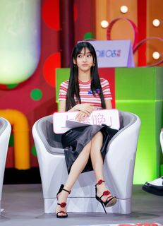 Angelababy feet photo thumbnail