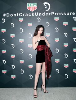 Angelababy feet photo thumbnail