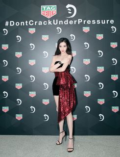 Angelababy feet photo thumbnail
