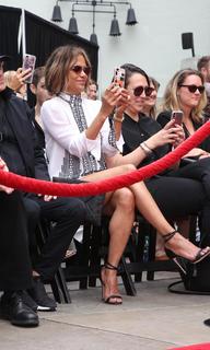 Halle Berry feet photo thumbnail