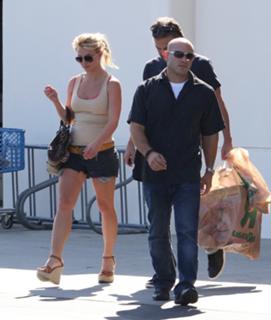 Britney Spears feet photo thumbnail