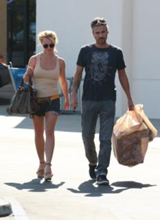 Britney Spears feet photo thumbnail