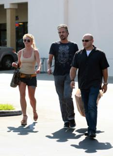 Britney Spears feet photo thumbnail