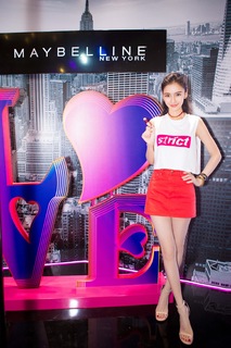 Angelababy feet photo thumbnail