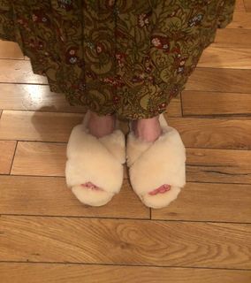 AnnaSophia Robb feet photo thumbnail