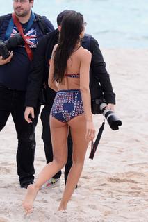Izabel Goulart feet photo thumbnail