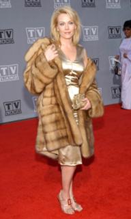 Gail O'Grady feet photo 1