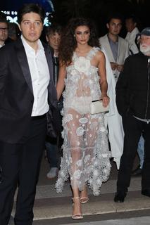 Taylor Hill feet photo thumbnail
