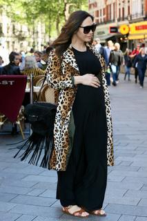 Myleene Klass feet photo thumbnail