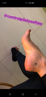 Franciely Freduzeski feet photo thumbnail
