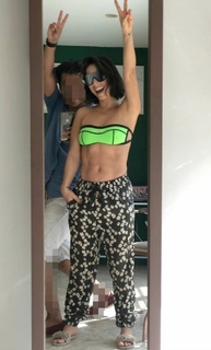 Claudia Lizaldi feet photo thumbnail