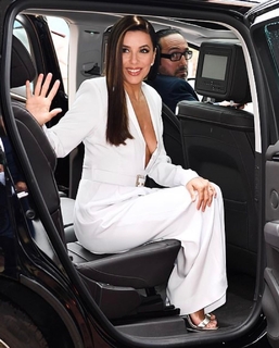 Eva Longoria feet photo thumbnail