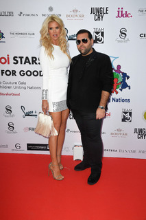 Victoria Silvstedt feet photo thumbnail