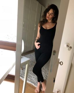 Melita Toniolo feet photo thumbnail