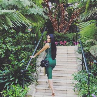 Nikki Garcia feet photo thumbnail